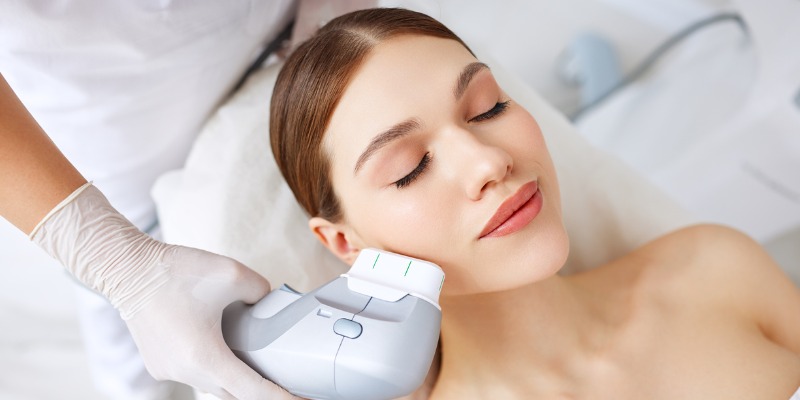 How Fat Freezing and HIFU Work Together? 4 book a personalised consultation of Fat Freezing and HIFU Together Burgess Hill